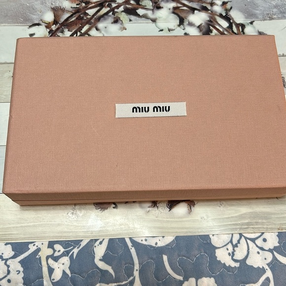 Miu miu zippy wallet INCLUSIVE - Picture 6 of 10